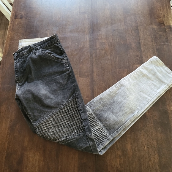 Golden Denim Jeans - Picture 3 of 11